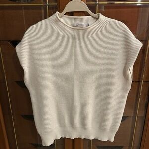 Elegant Cream Knit Sleeveless Top